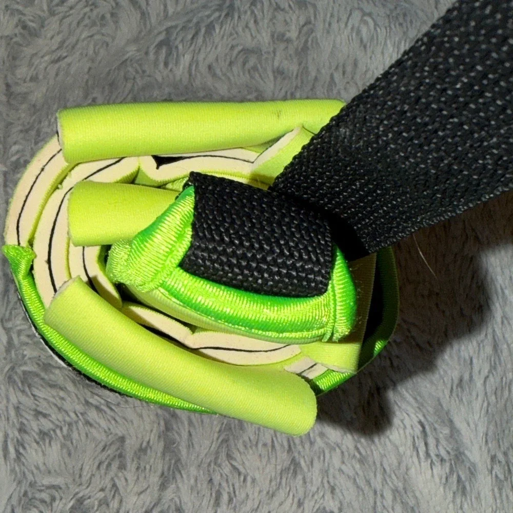 Stubby Strip Vino Wine Carrier Neon Lime Green Neoprene Bottle Insulator Sleeve